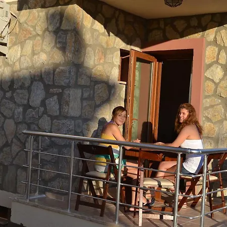 Aparthotel Deniz Apart 2*
